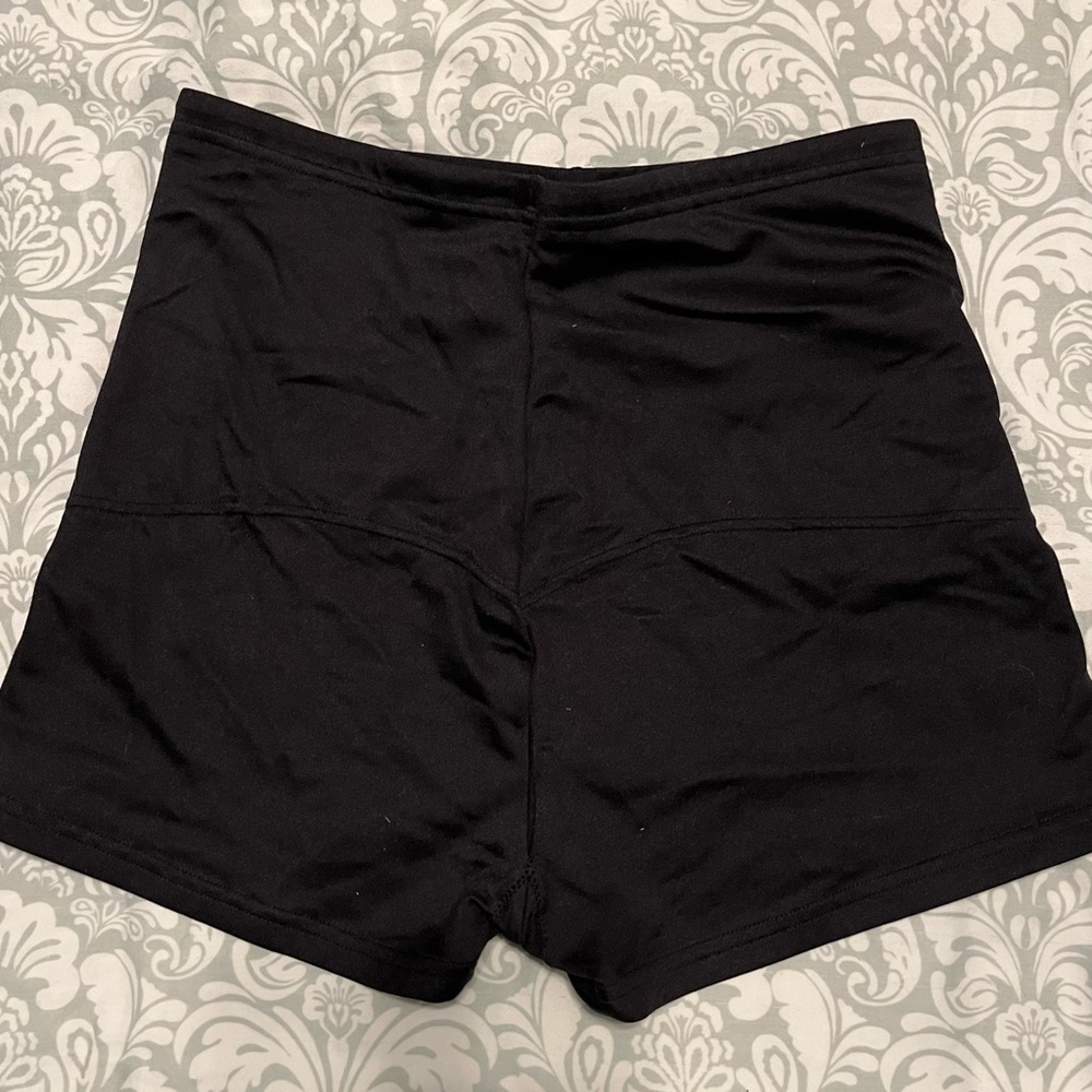 ShapeWear Under Shorts. Sweet Nothings  Maidenform
